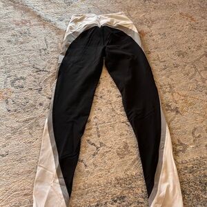 Victoria's Secret sport size small leggings yoga pants